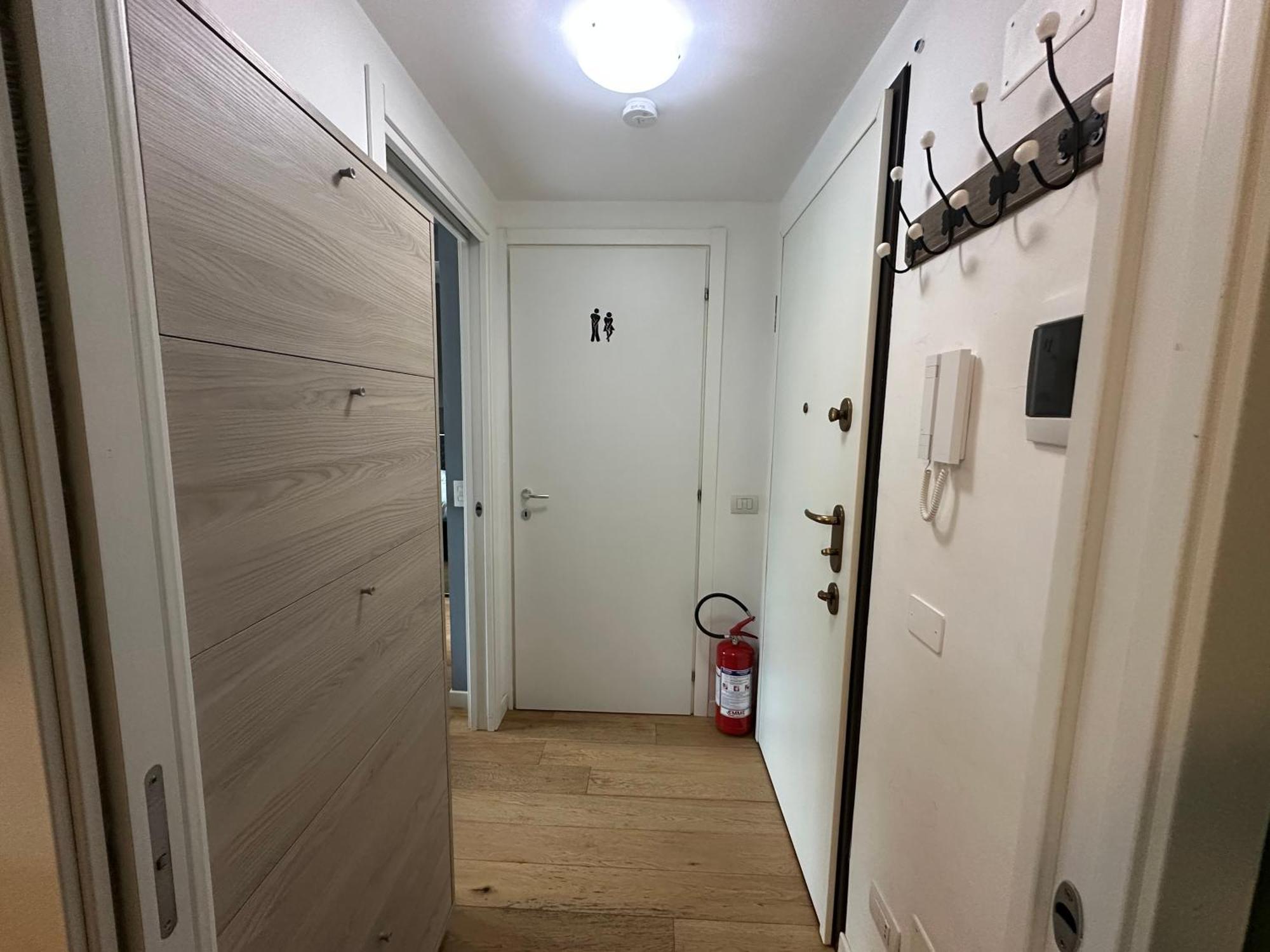 Metro Famagosta - Modern Suite Free Wifi & Parking 米兰 外观 照片